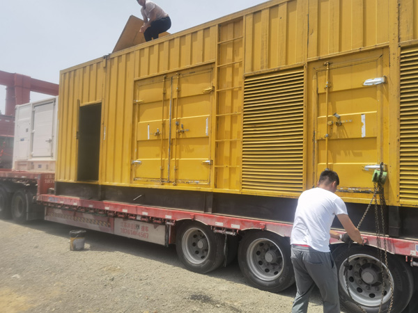 惠城除了负载情况和发动机维护，还有哪些因素会影响 200kw 柴油发电机的油耗？