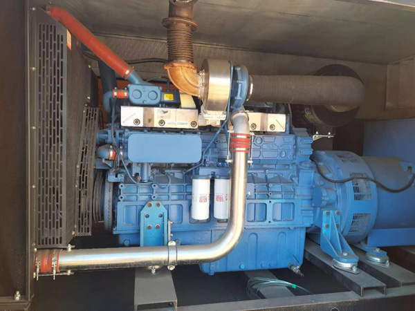 惠城燃油消耗率与进气温度的具体关系是什么？